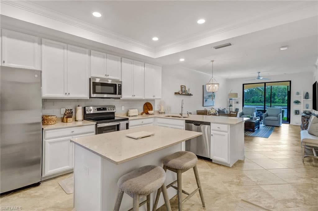 9584 TREVI CT 5214 NAPLES, FL 34113
