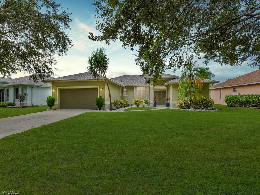 9261 PITTSBURGH BLVD FORT MYERS, FL 33967