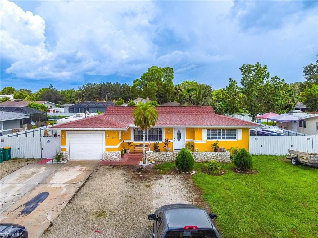 2070 43rd LN SW NAPLES, FL 34116