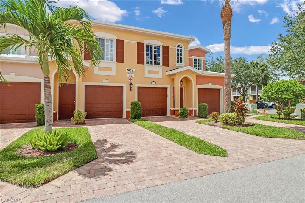 20261 Estero Gardens CIR 207 ESTERO, FL 33928