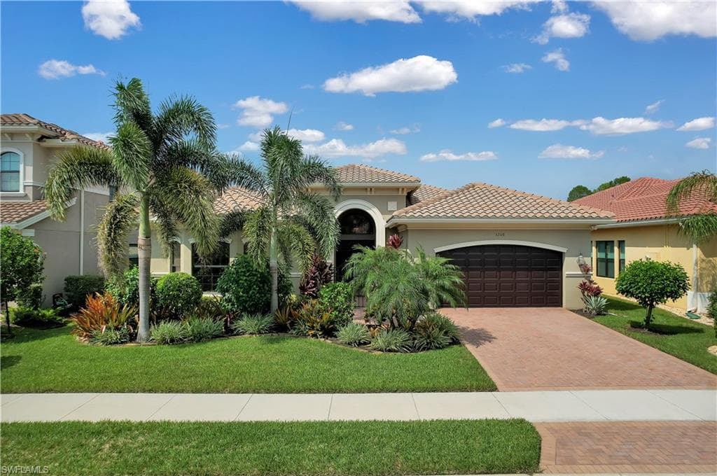 3208 Atlantic CIR NAPLES, FL 34119