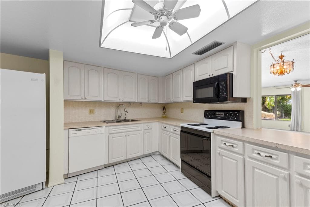 2264 Winkler AVE 101 FORT MYERS, FL 33901