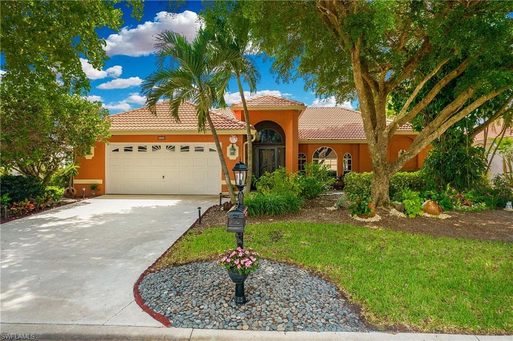 9939 Mar Largo CIR FORT MYERS, FL 33919