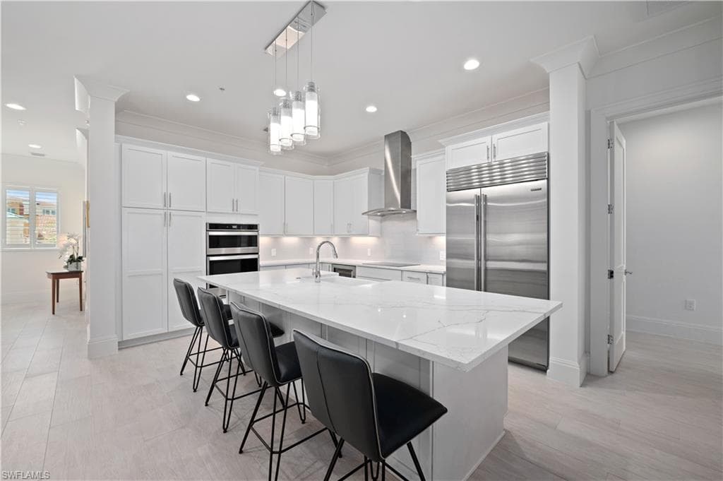 21490 Strada Nuova CIR 215 ESTERO, FL 33928