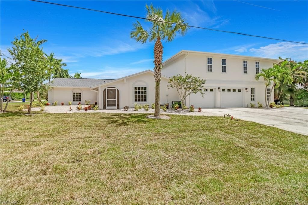 1100 Royal Palm DR NAPLES, FL 34103