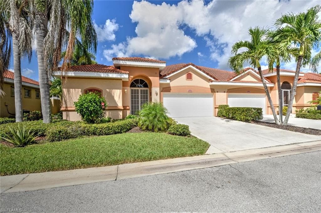 13951 Bently CIR FORT MYERS, FL 33912