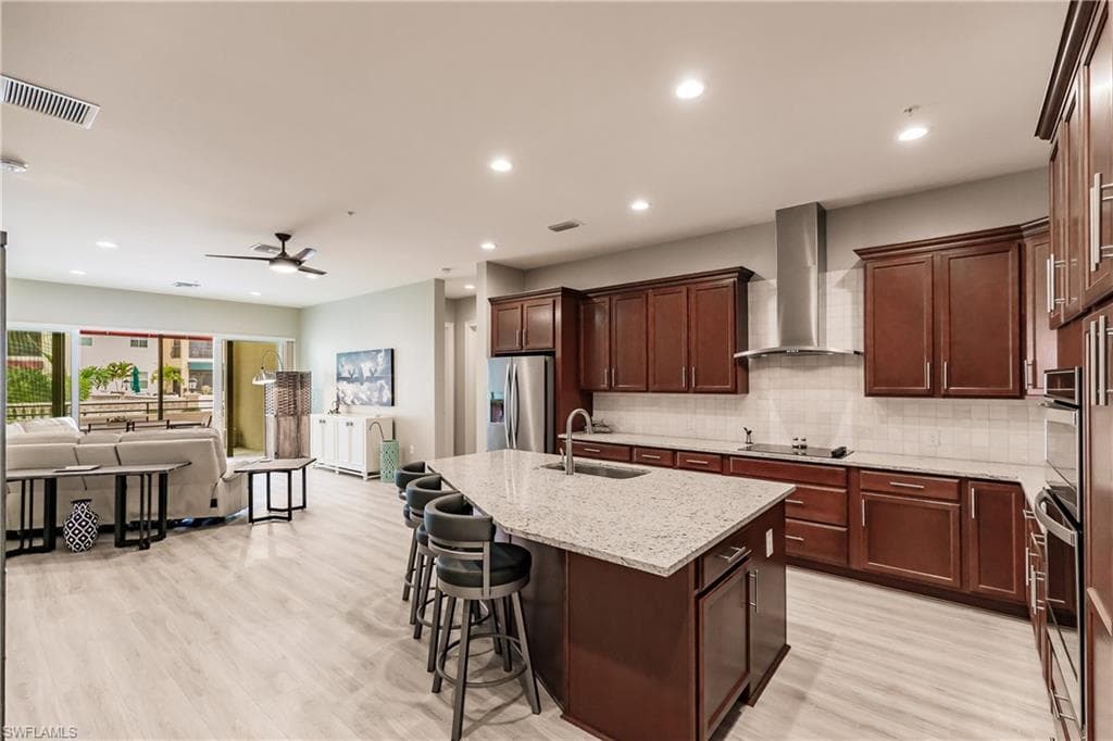 21490 Strada Nuova CIR 202 ESTERO, FL 33928