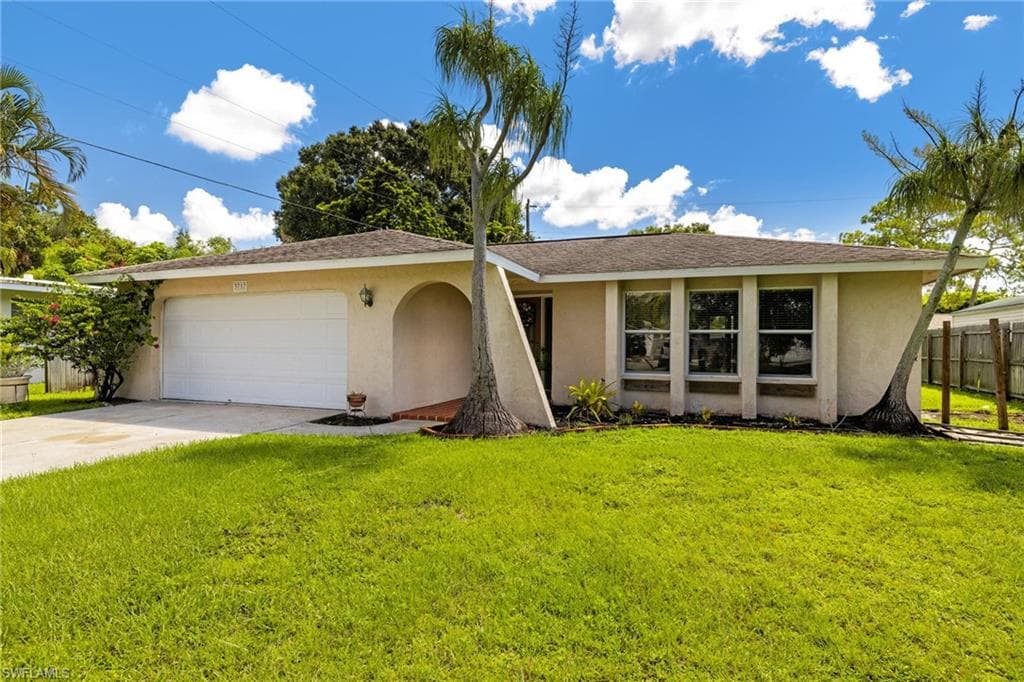3717 Hanover ST FORT MYERS, FL 33901
