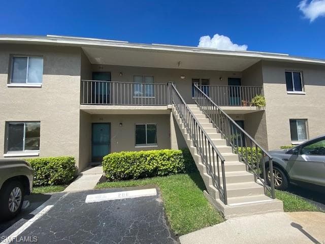 5697 Rattlesnake Hammock RD 106C NAPLES, FL 34113