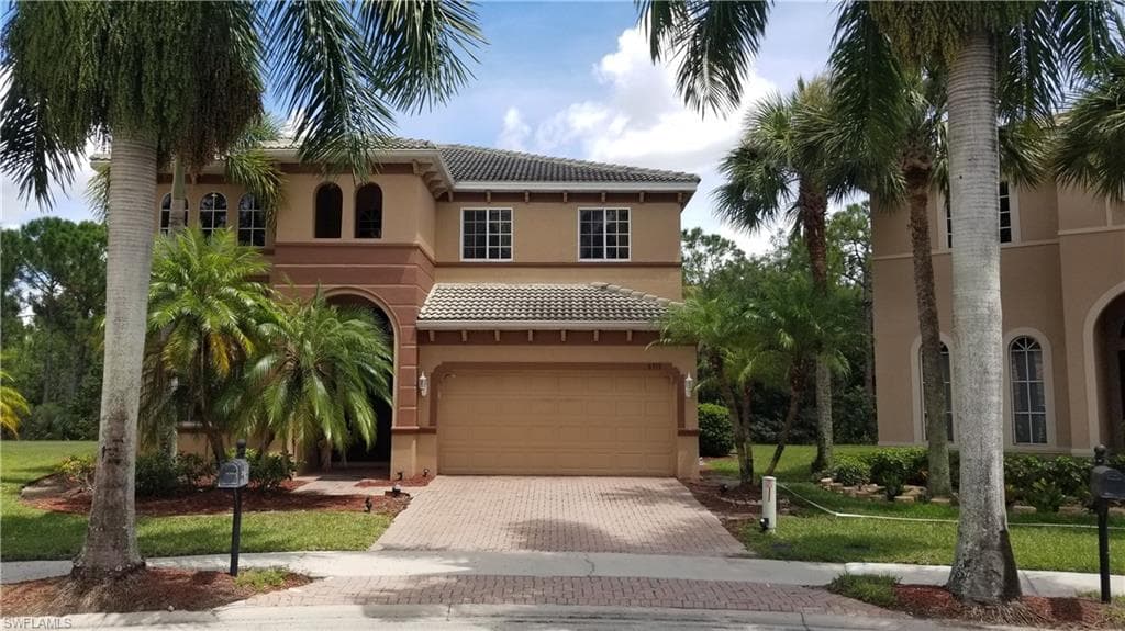 8719 Pegasus DR LEHIGH ACRES, FL 33971