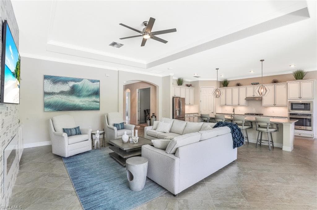 2134 Antigua LN NAPLES, FL 34120