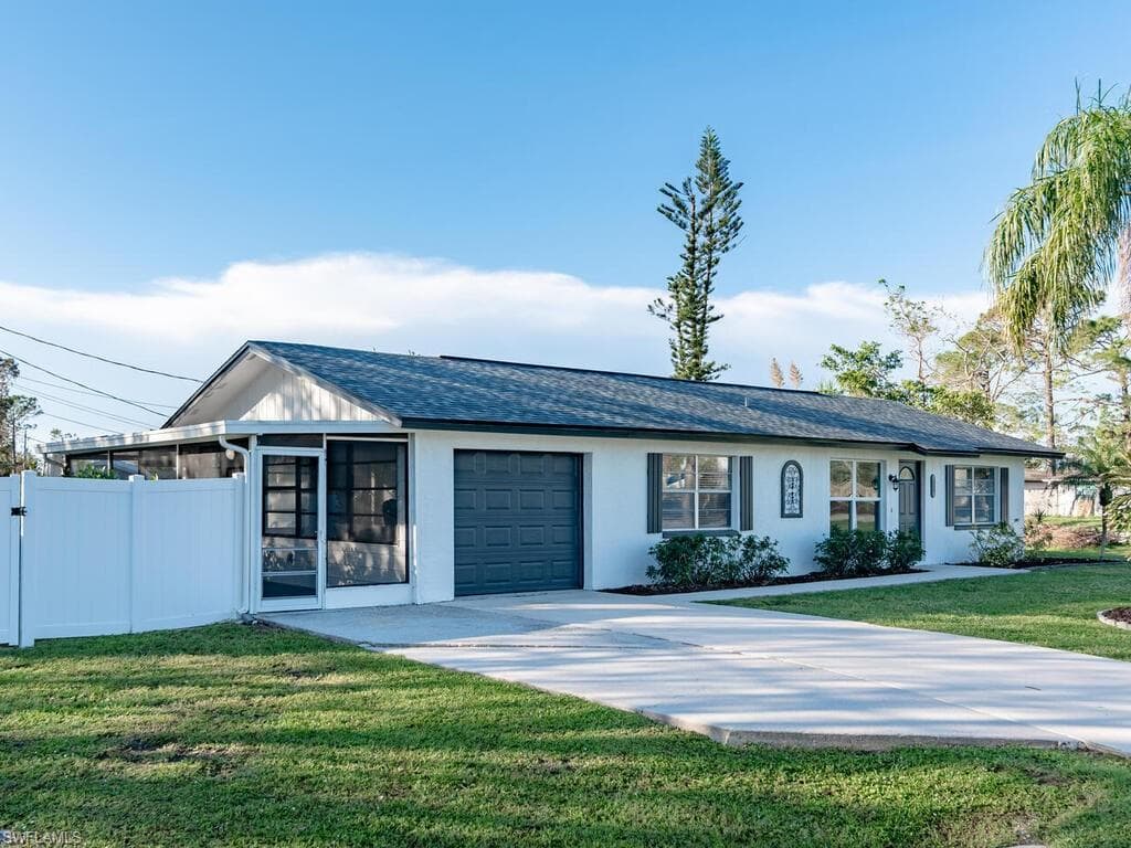 9110 Coral Gables RD FORT MYERS, FL 33967