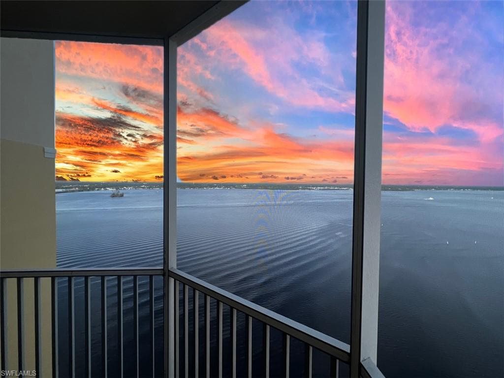 2745 1st ST 2306 FORT MYERS, FL 33916