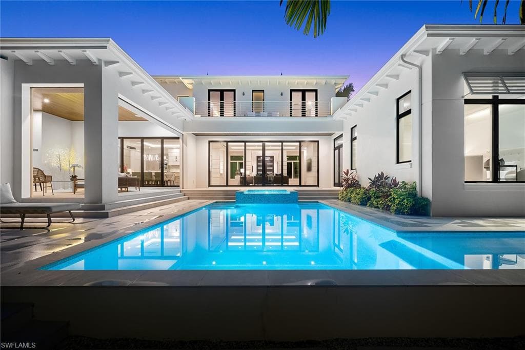 425 Putter Point DR NAPLES, FL 34103