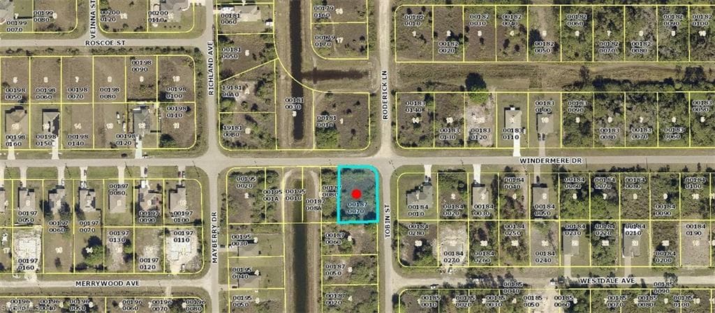 533 Windermere DR LEHIGH ACRES, FL 33972