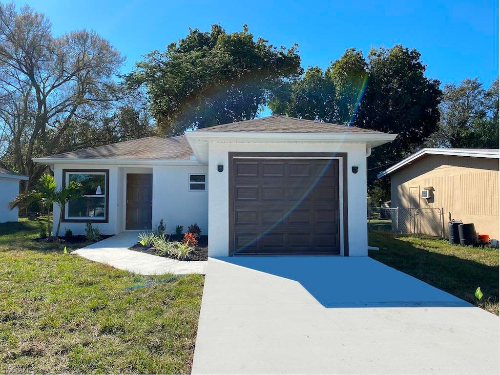 3713 Bell ST FORT MYERS, FL 33916