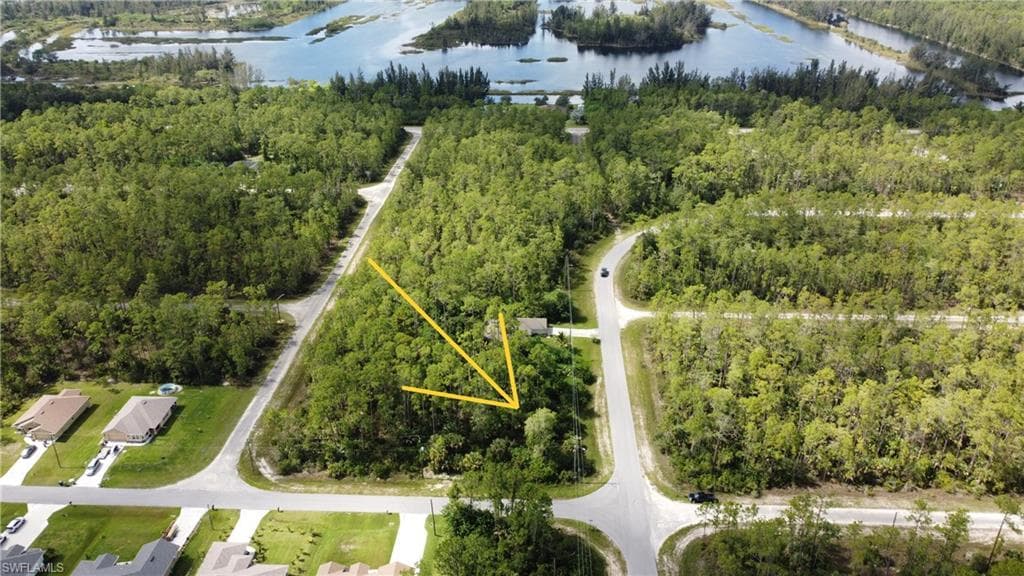 209 Woodburn DR LEHIGH ACRES, FL 33972
