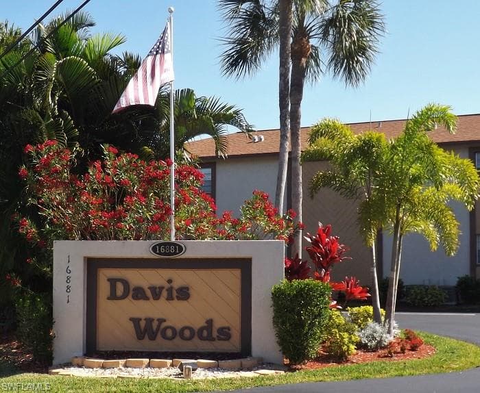 16881 Davis RD 825 FORT MYERS, FL 33908
