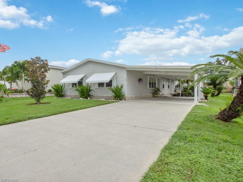 255 Riverwood RD NAPLES, FL 34114