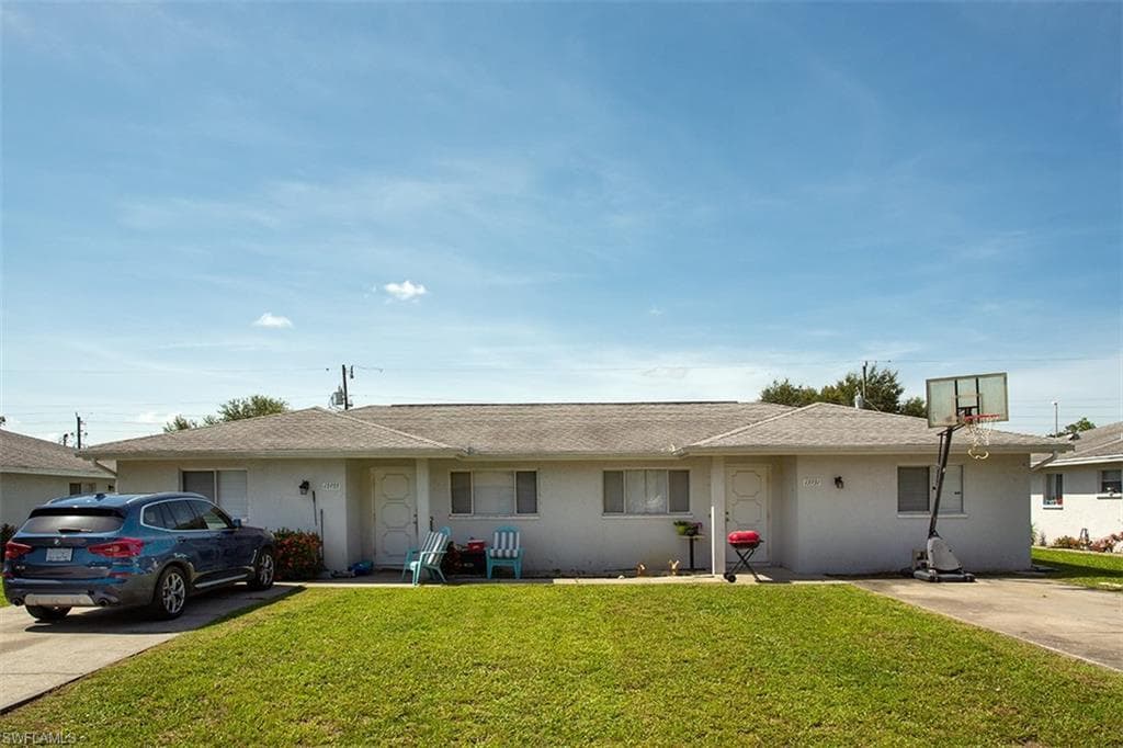 13933/931 1st ST FORT MYERS, FL 33905