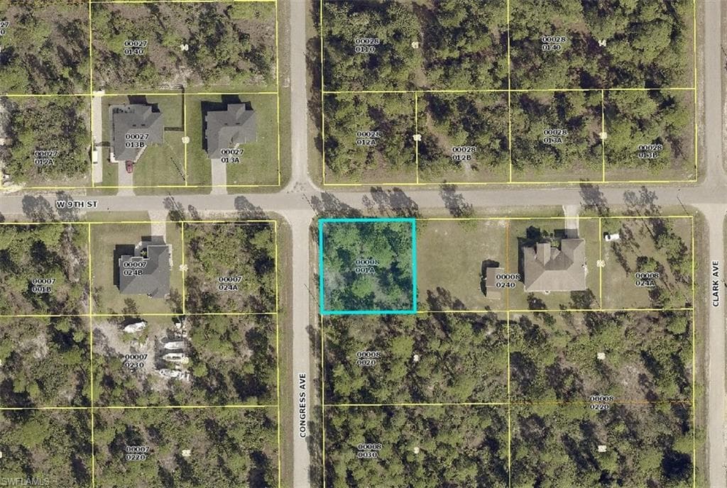 1407 W 9th ST LEHIGH ACRES, FL 33972