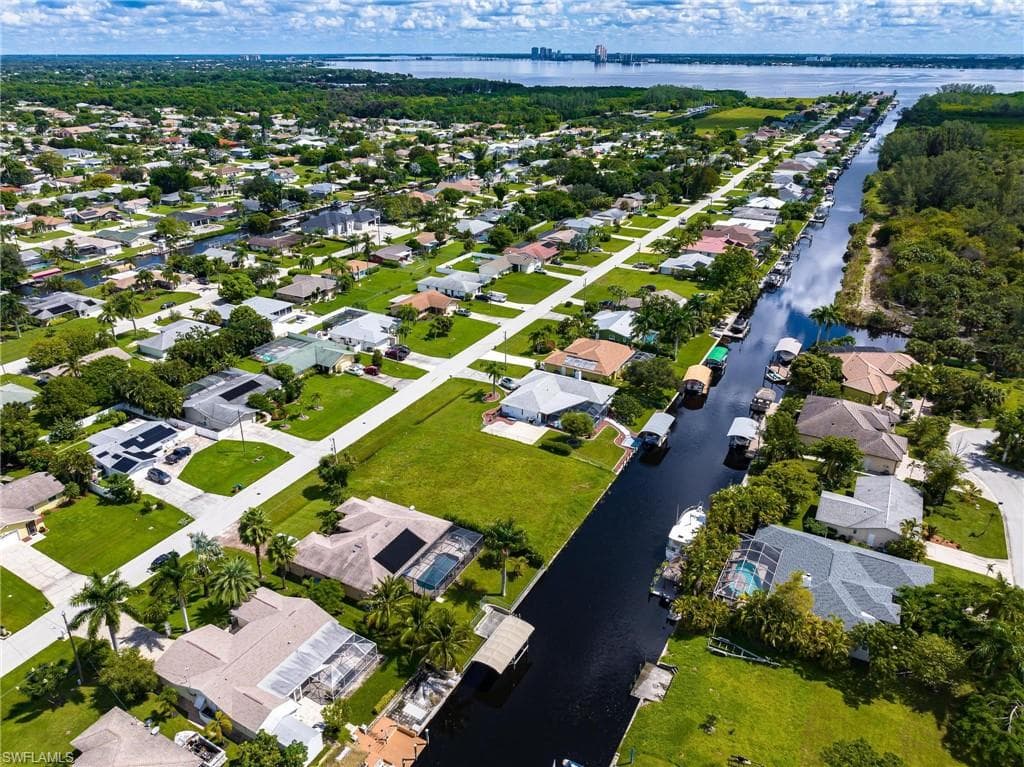 1976 Coral Point DR CAPE CORAL, FL 33990