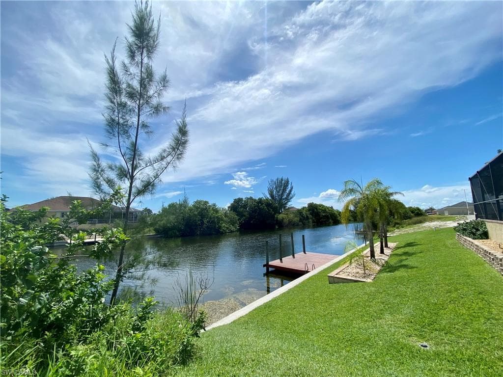 204 NW 20th ST CAPE CORAL, FL 33993
