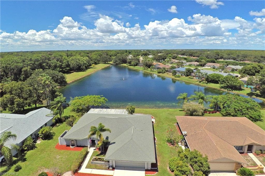 9333 Pineapple RD FORT MYERS, FL 33967