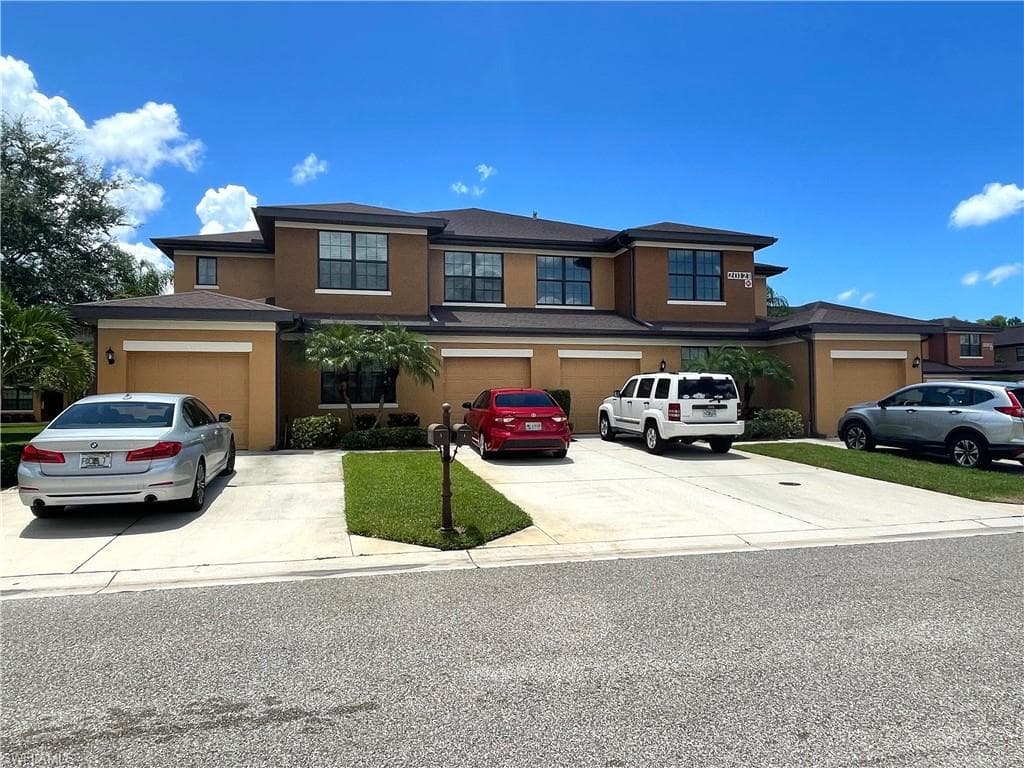 20121 Bravada ST 3 ESTERO, FL 33928