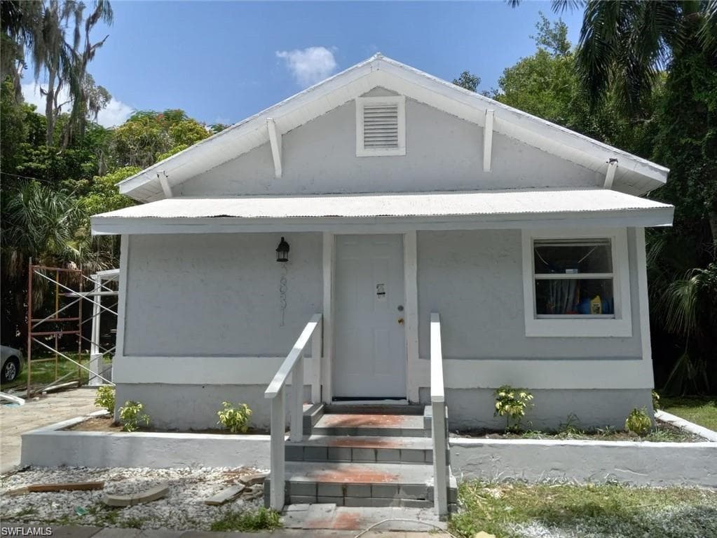 3831 Desoto AVE FORT MYERS, FL 33916