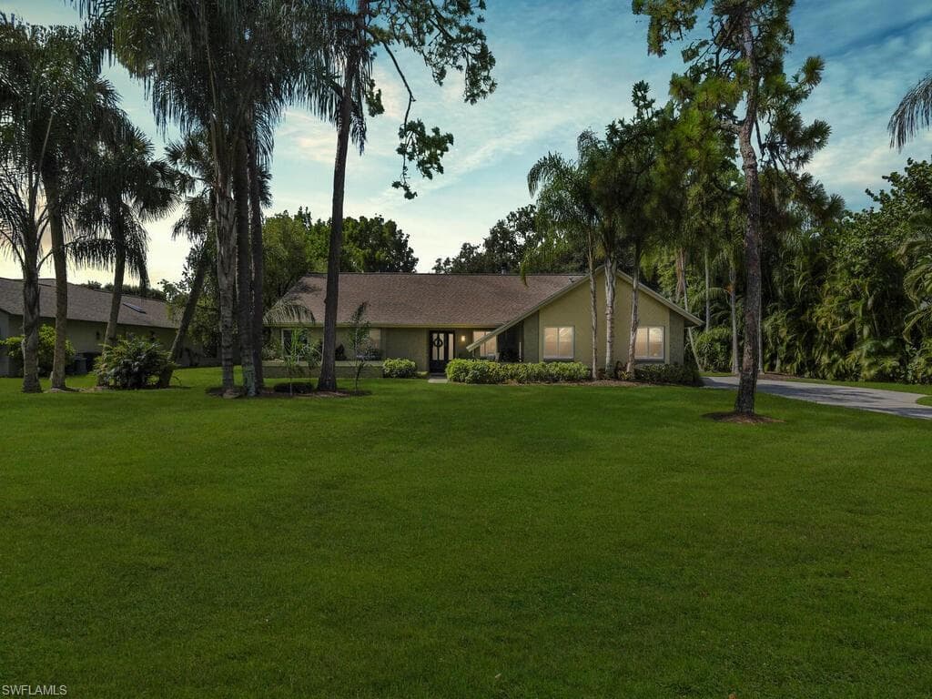 3926 Hidden Acres CIR N NORTH FORT MYERS, FL 33903