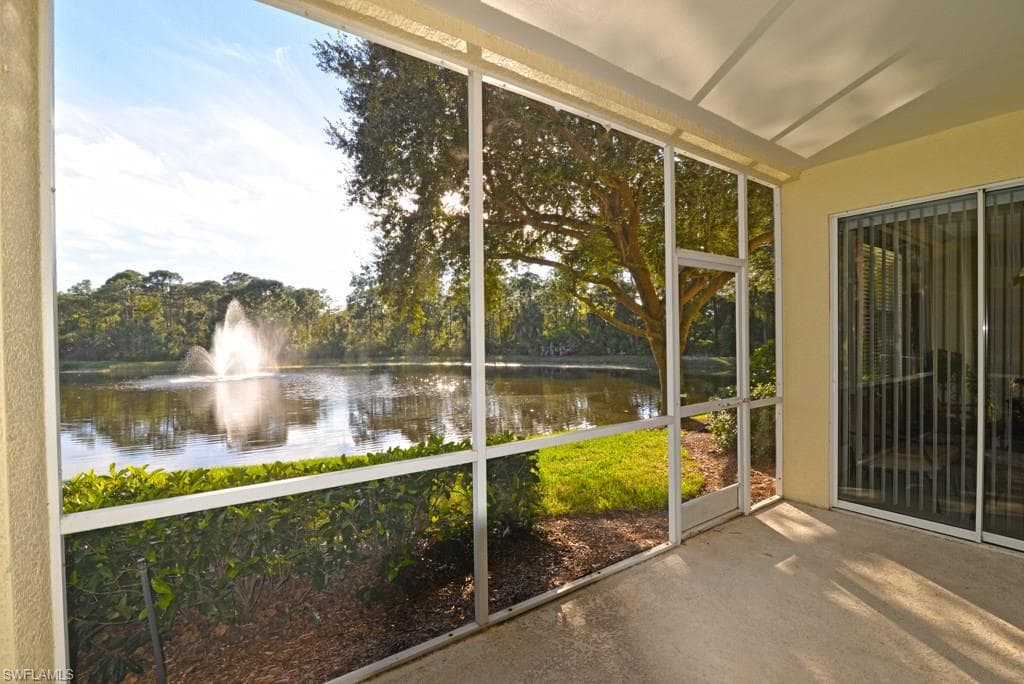 1025 TARPON COVE DR 101 NAPLES, FL 34110