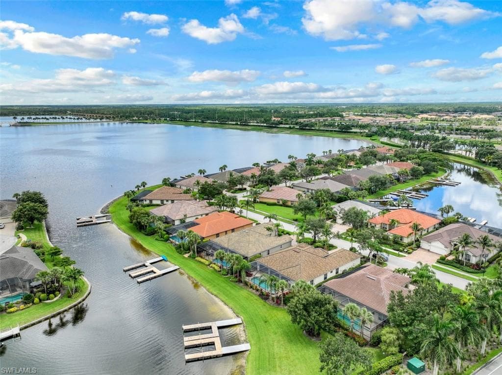 8733 Hideaway Harbor CT NAPLES, FL 34120