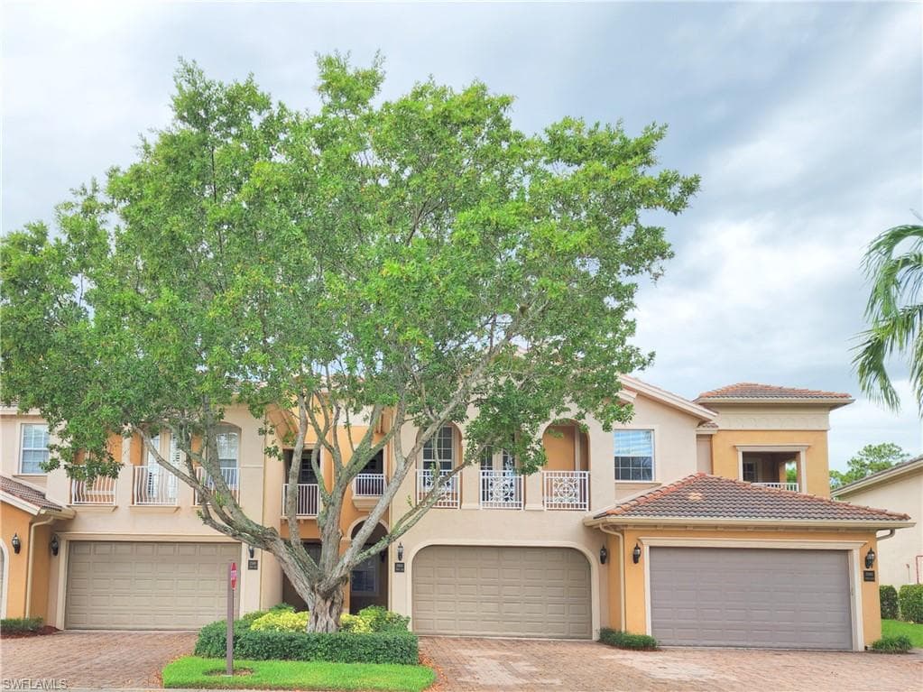 21560 Baccarat LN 103 ESTERO, FL 33928