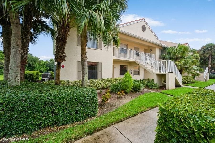 321 Robin Hood CIR 101 NAPLES, FL 34104