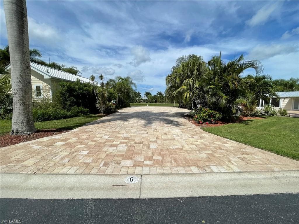 Lot 6 3019 E Riverbend Resort BLVD LABELLE, FL 33935