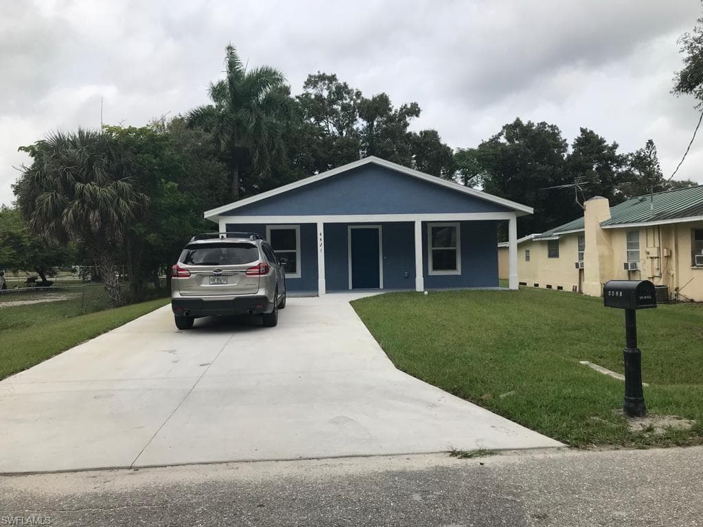 4421 Bessie AVE FORT MYERS, FL 33905