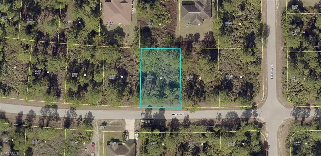 1037 Macy ST E LEHIGH ACRES, FL 33974