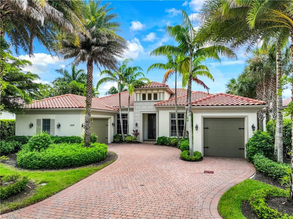 2228 Miramonte CT NAPLES, FL 34105
