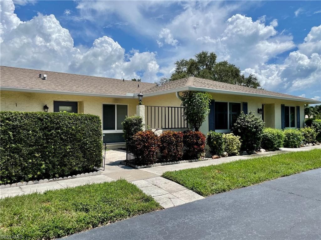 31 Glades BLVD 1482 NAPLES, FL 34112