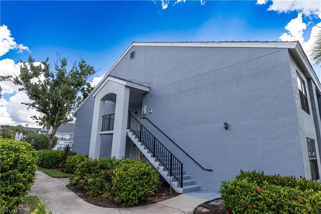 13621 Eagle Ridge DR 1522 FORT MYERS, FL 33912