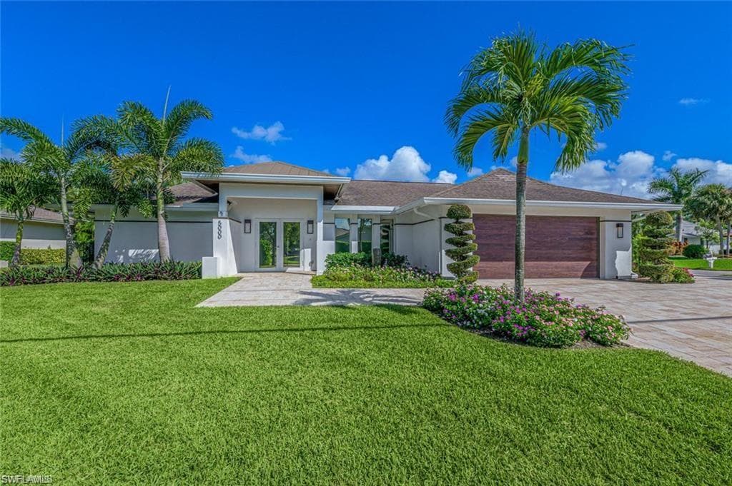 5000 West BLVD NAPLES, FL 34103