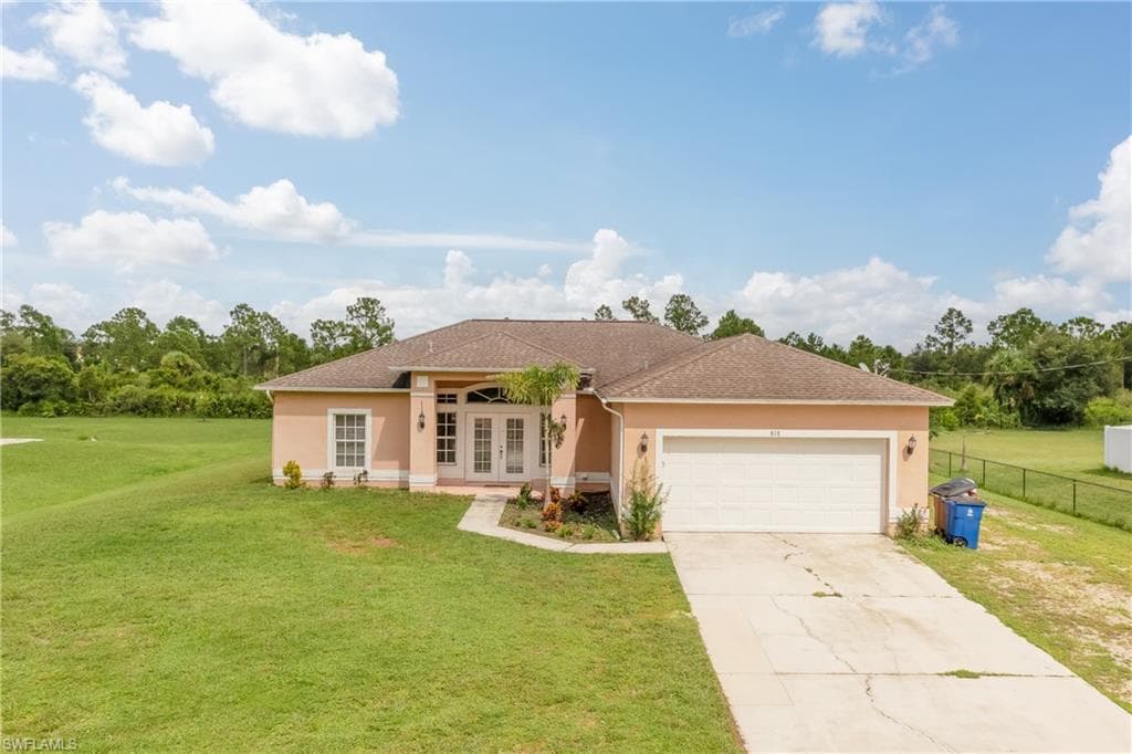 818 Cortez AVE LEHIGH ACRES, FL 33972