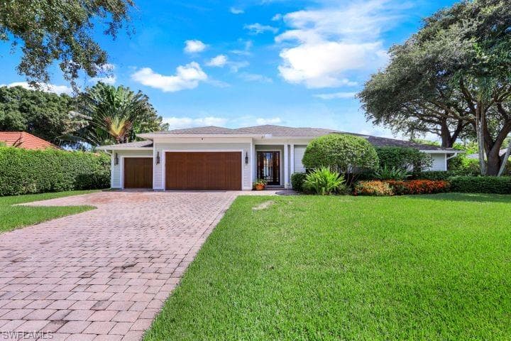 757 Binnacle DR NAPLES, FL 34103