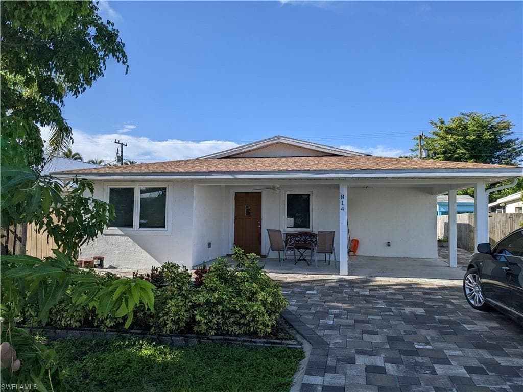814 97th AVE N NAPLES, FL 34108