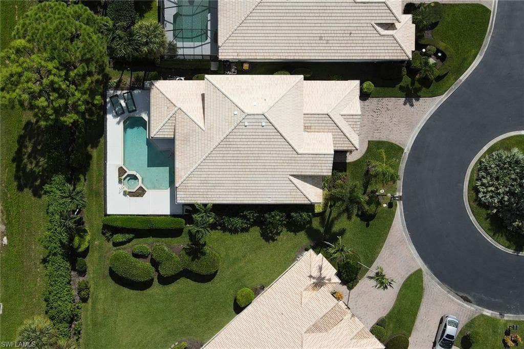 1725 Marsh RUN NAPLES, FL 34109