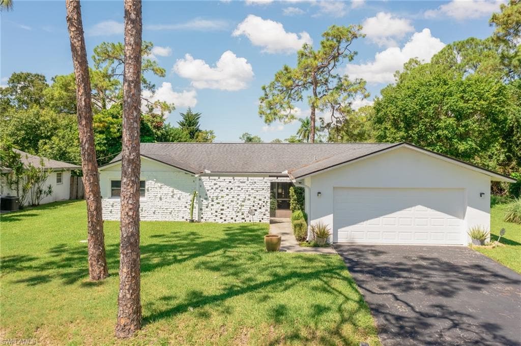 8701 Chatham ST FORT MYERS, FL 33907