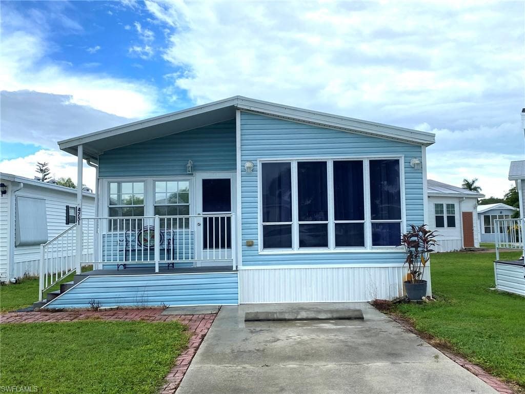 4751 Lafayette LN W ESTERO, FL 33928
