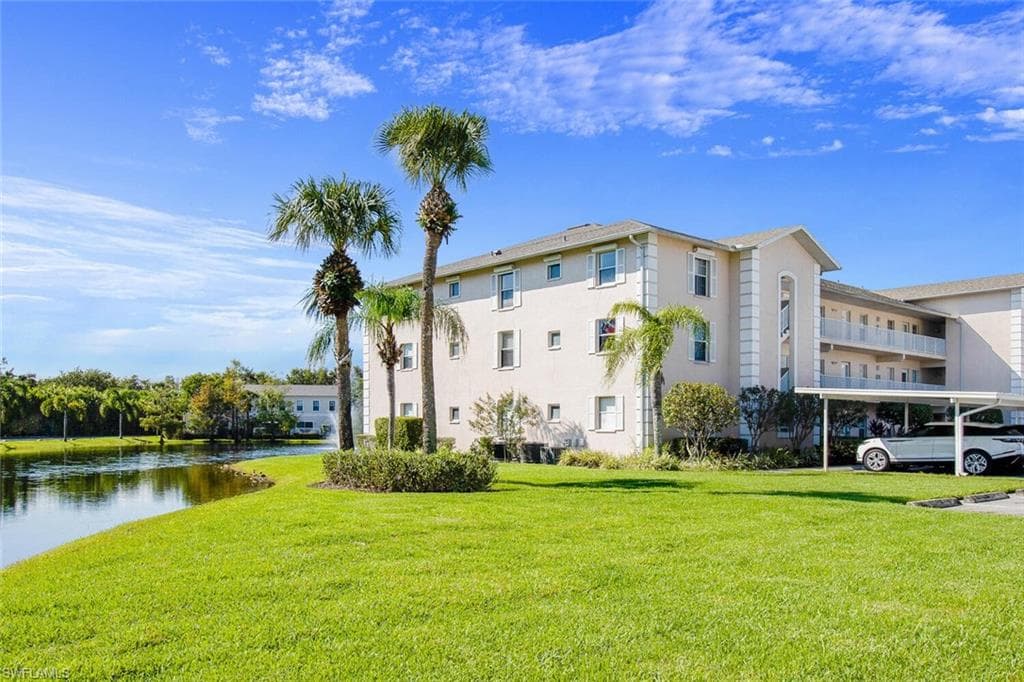 3250 Cypress Glen WAY 412 NAPLES, FL 34109
