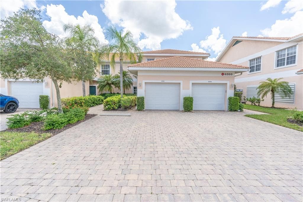 6360 Lexington CT 102 NAPLES, FL 34110